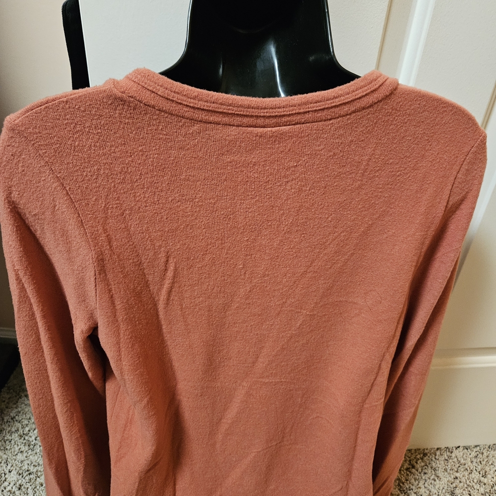 White Crow Rust Long Sleeve V-Neck Top - Picture 8 of 9